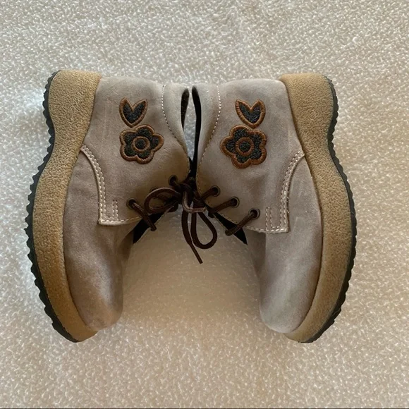 Ruby Shoes - Picture 5 of 7